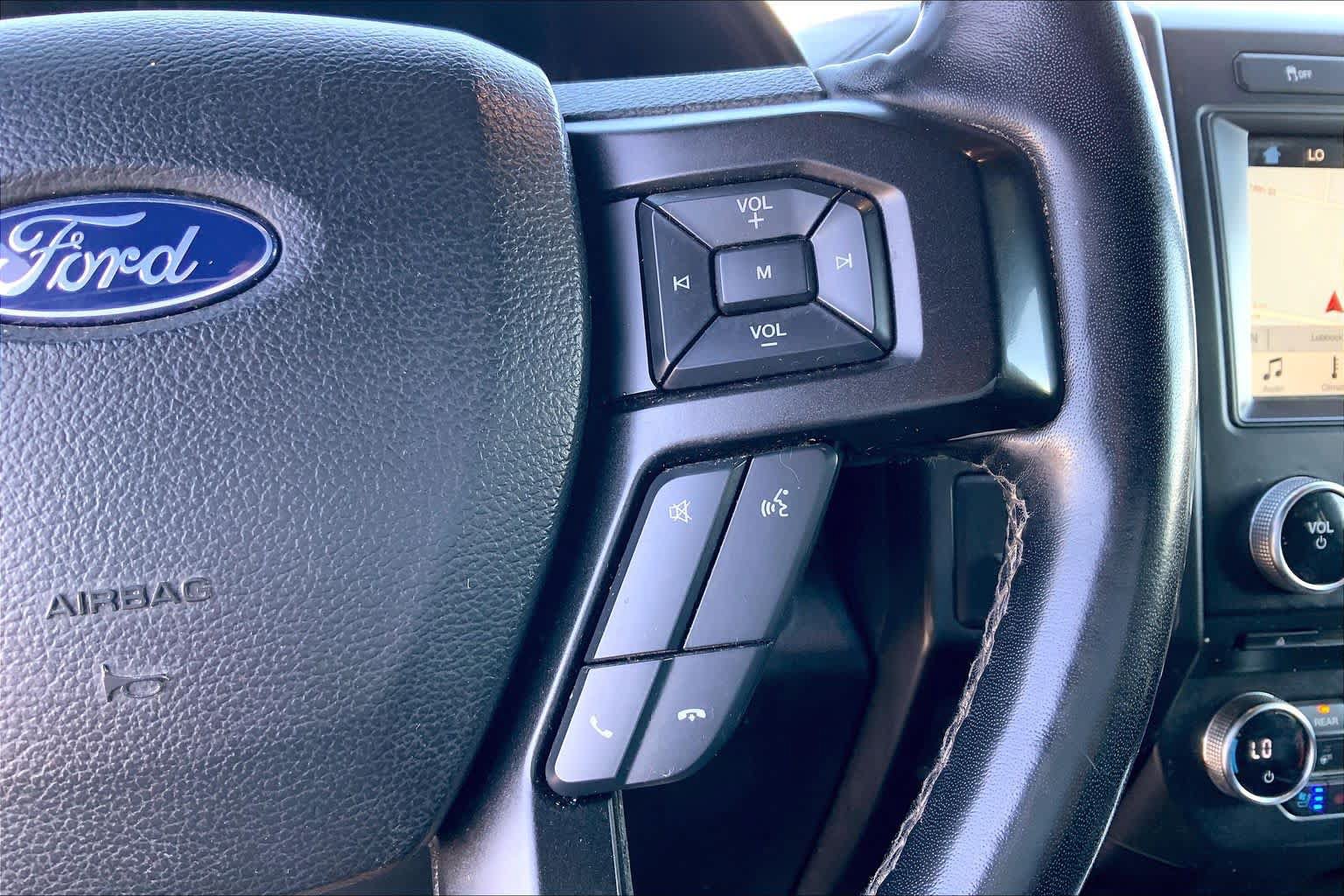 Used 2018 Ford Expedition Max Limited RWD image 25