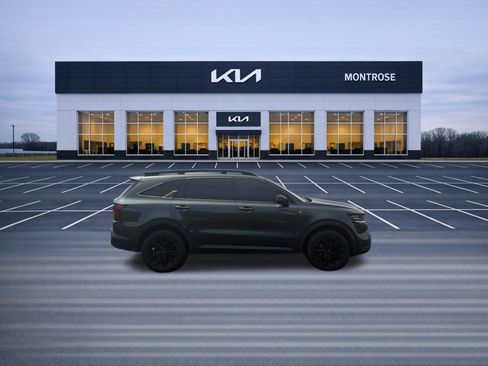 Used 2022 Kia Sorento S w/ Panoramic Sunroof Package AWD/4WD image 4