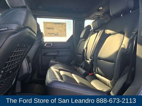 New 2025 Ford Bronco Badlands image 9