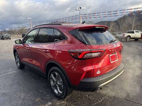 New 2026 Ford Escape ST-Line w/ Cold Weather Package image 6