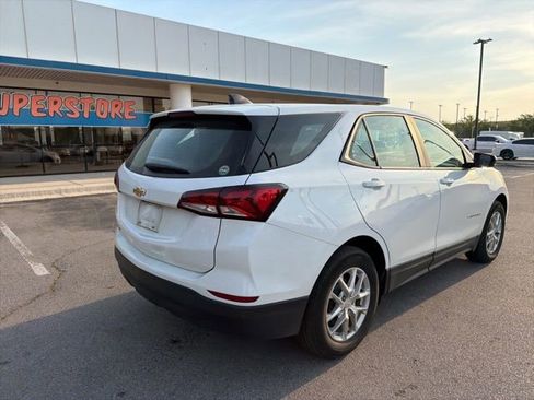 Used 2024 Chevrolet Equinox LS w/ Driver Confidence II Package image 4