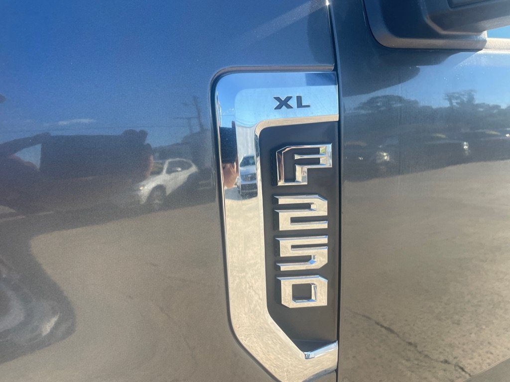 Used 2019 Ford F250 XL w/ Power Equipment Group AWD/4WD image 11