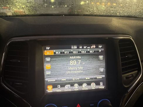 Used 2016 Jeep Grand Cherokee Limited image 14