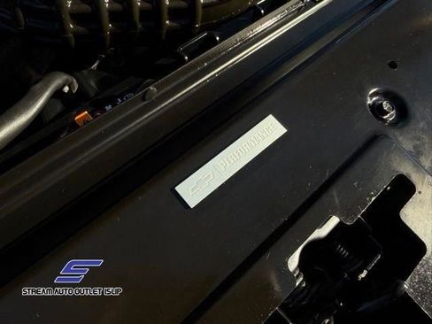 Used 2021 Chevrolet Camaro LT image 23