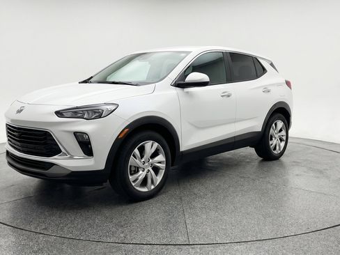 Used 2025 Buick Encore GX Preferred FWD image 3