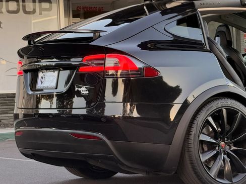 Used 2016 Tesla Model X 75D AWD/4WD image 9