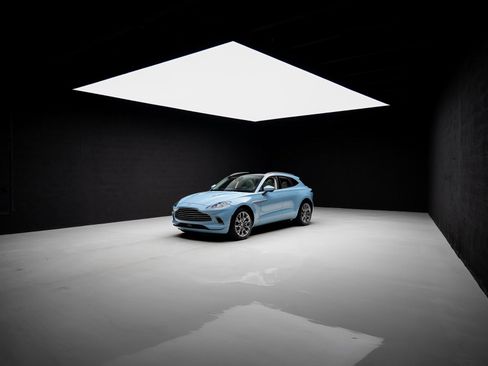 Used 2023 Aston Martin DBX image 87