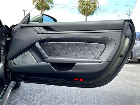 Used 2024 Porsche 911 Carrera 4S image 25