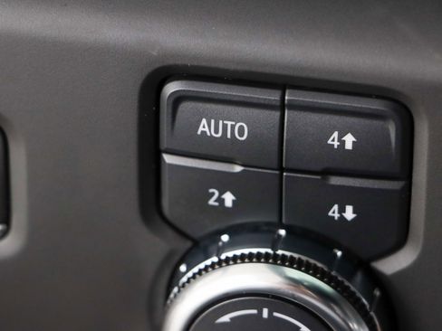 Used 2024 GMC Sierra 2500 Denali Ultimate AWD/4WD image 24