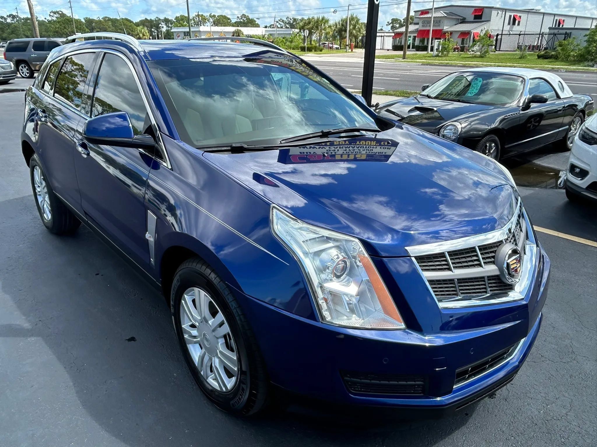 Used 2012 Cadillac SRX Luxury FWD image 4