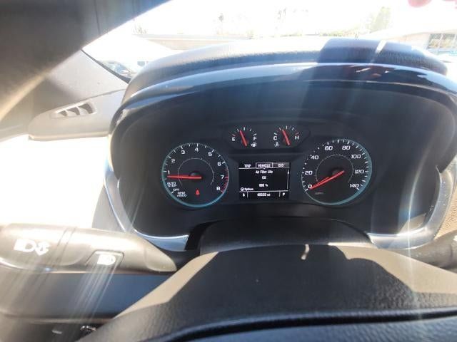 Used 2023 Chevrolet Traverse LS FWD image 11
