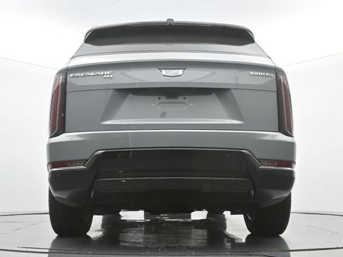 New 2026 Cadillac Escalade IQ Sport 1 w/ LPO, Floor Liner Package image 18