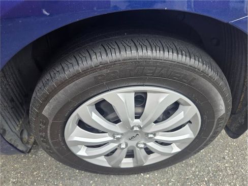 Used 2017 Kia Forte LX FWD image 16