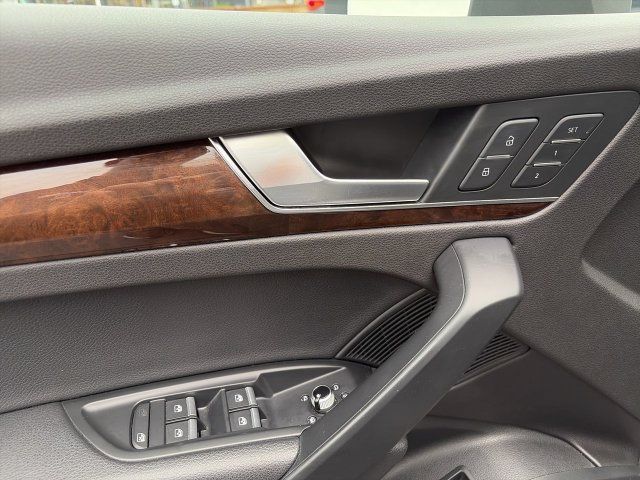 Used 2018 Audi Q5 2.0T Premium Plus w/ Premium Plus Package AWD/4WD image 13