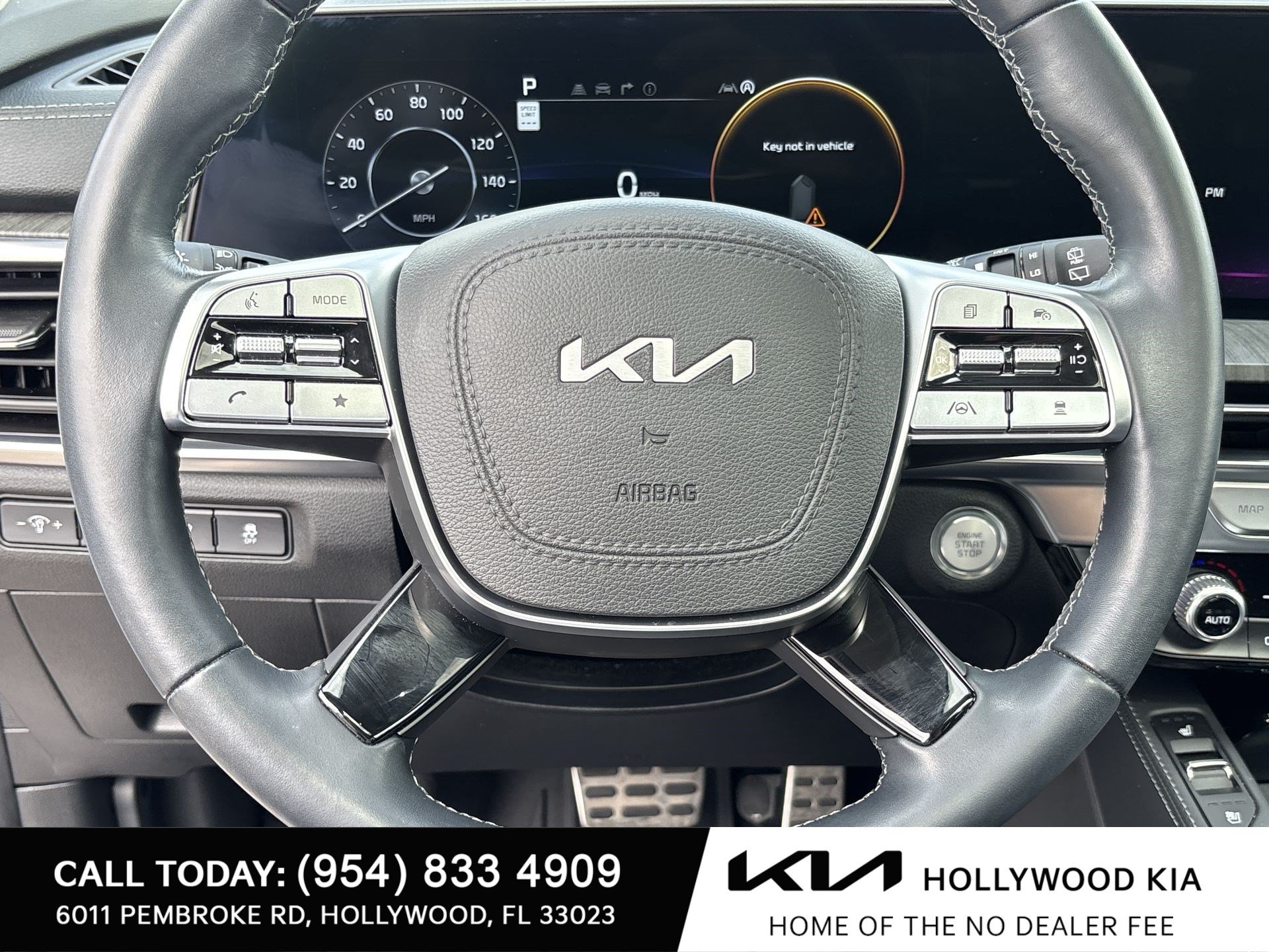 Used 2025 Kia Telluride SX w/ SX Captain's Chair Package AWD/4WD image 11