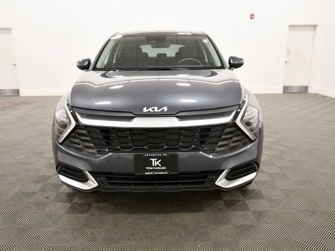 Certified 2025 Kia Sportage LX AWD/4WD image 11