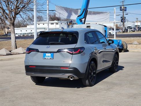 Certified 2025 Honda HR-V Sport image 5