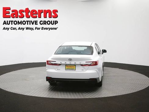 Used 2025 Toyota Camry SE FWD image 37