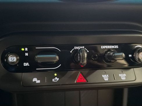 Used 2025 MINI Cooper S FWD image 19