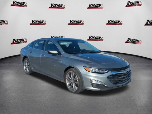 Used 2024 Chevrolet Malibu LT image 3