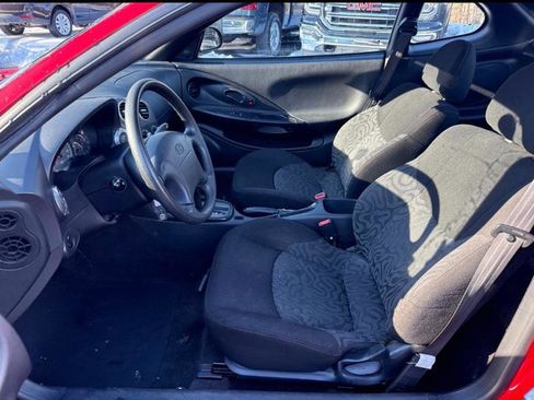 Used 2001 Hyundai Tiburon image 2