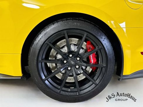 Used 2018 Ford Mustang Shelby GT350 w/ Electronics Package RWD image 38