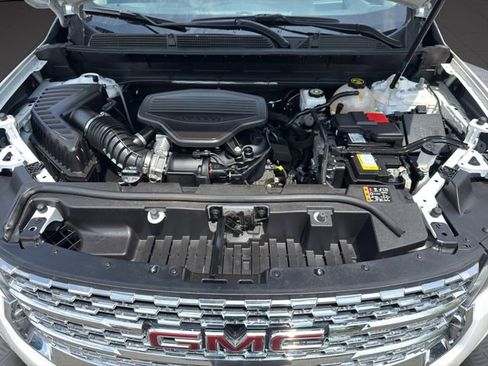 Used 2023 GMC Acadia Denali w/ Denali Technology Package AWD/4WD image 27
