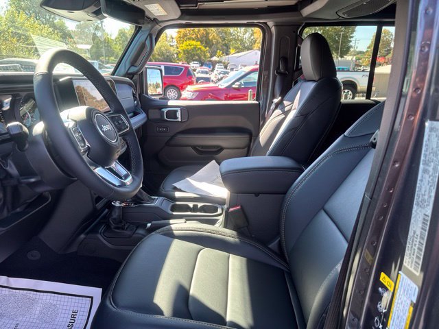 New 2027 Jeep Wrangler Unlimited Sahara AWD/4WD image 15