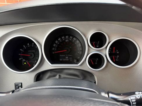 Used 2014 Toyota Sequoia Platinum image 11