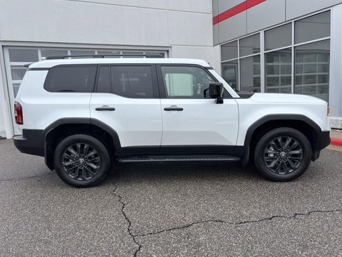 Used 2024 Toyota Land Cruiser w/ Premium Package image 27