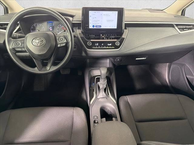 Used 2025 Toyota Corolla LE w/ Convenience Package FWD image 22
