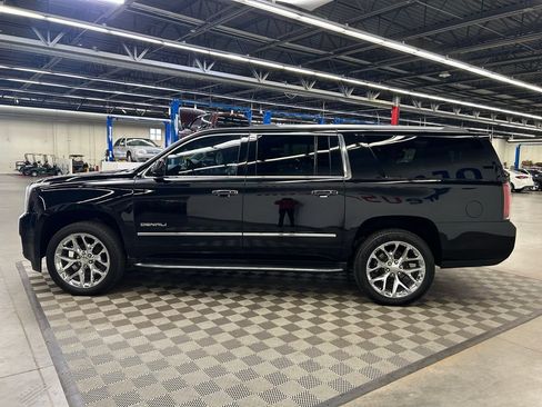 Used 2019 GMC Yukon XL Denali w/ Open Road Package RWD image 6