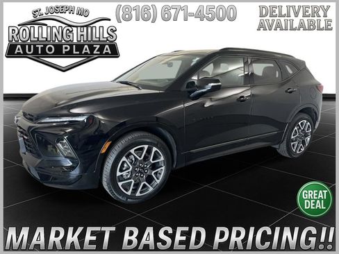 Used 2025 Chevrolet Blazer RS FWD image 1
