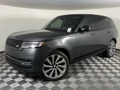 New 2025 Land Rover Range Rover Long Wheelbase SE