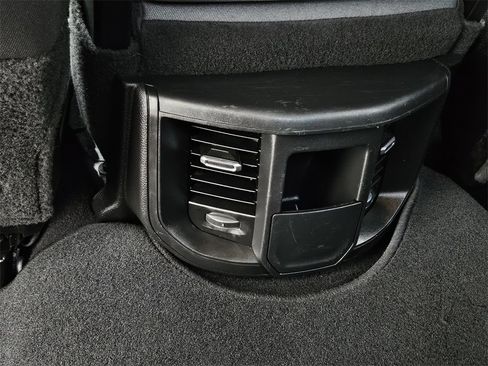 Used 2024 RAM 3500 Big Horn image 29