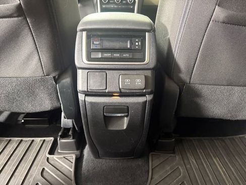 Used 2020 Subaru Ascent Premium w/ Sport Package AWD/4WD image 13