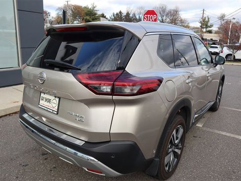 Certified 2022 Nissan Rogue Platinum w/ Head-Up Display Package image 6