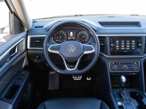 Used 2021 Volkswagen Atlas SE w/ Panoramic Sunroof Package image 20