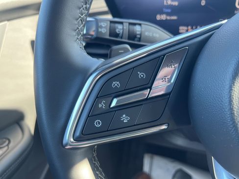 Used 2025 Buick Enclave Preferred image 31