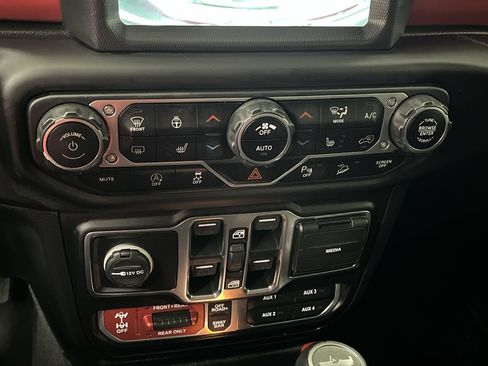 Used 2021 Jeep Wrangler Unlimited Rubicon image 20