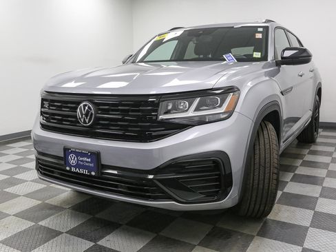 Certified 2023 Volkswagen Atlas Cross Sport SEL R-Line AWD/4WD image 5