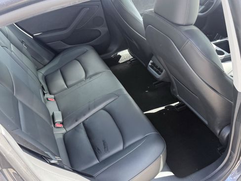 Used 2023 Tesla Model 3 Standard Range RWD image 29