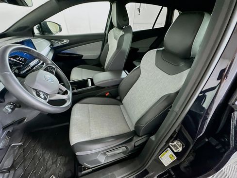 Used 2024 Volkswagen ID.4 2WD image 13