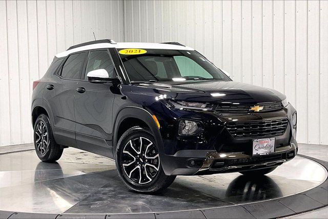 Used 2021 Chevrolet TrailBlazer ACTIV w/ Convenience Package AWD/4WD image 3
