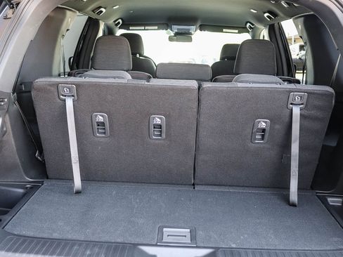 Certified 2025 Honda Pilot Sport image 31