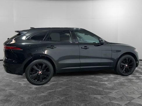 Used 2023 Jaguar F-PACE S image 6