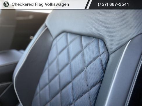 New 2026 Volkswagen Atlas Cross Sport SEL Premium R-Line image 23