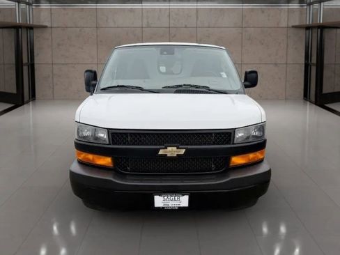 Used 2019 Chevrolet Express 2500 image 10