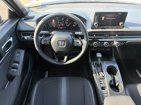 Used 2025 Honda Civic Sport image 17