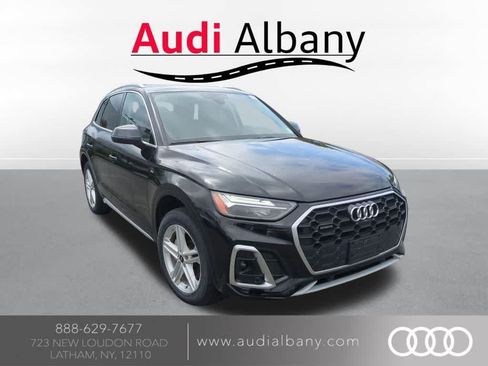 Used 2025 Audi Q8 Premium Plus AWD/4WD image 1